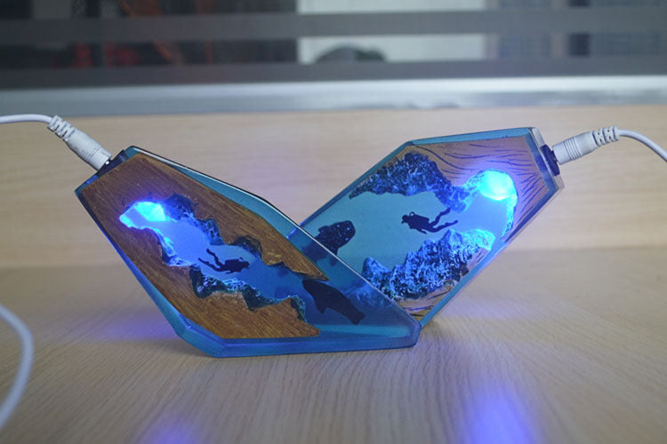 Epoxy Resin Lamp: Diver Shark LED Night Light, Whales, Deep Sea Shimmer, USB Desktop Lamp Ornaments, Creative Gifts, Home Office Decor