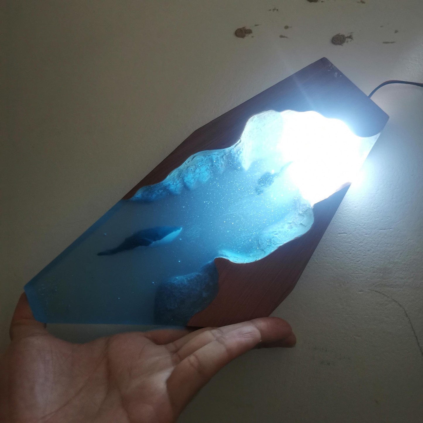 Epoxy Resin Lamp: Diver Shark LED Night Light, Whales, Deep Sea Shimmer, USB Desktop Lamp Ornaments, Creative Gifts, Home Office Decor